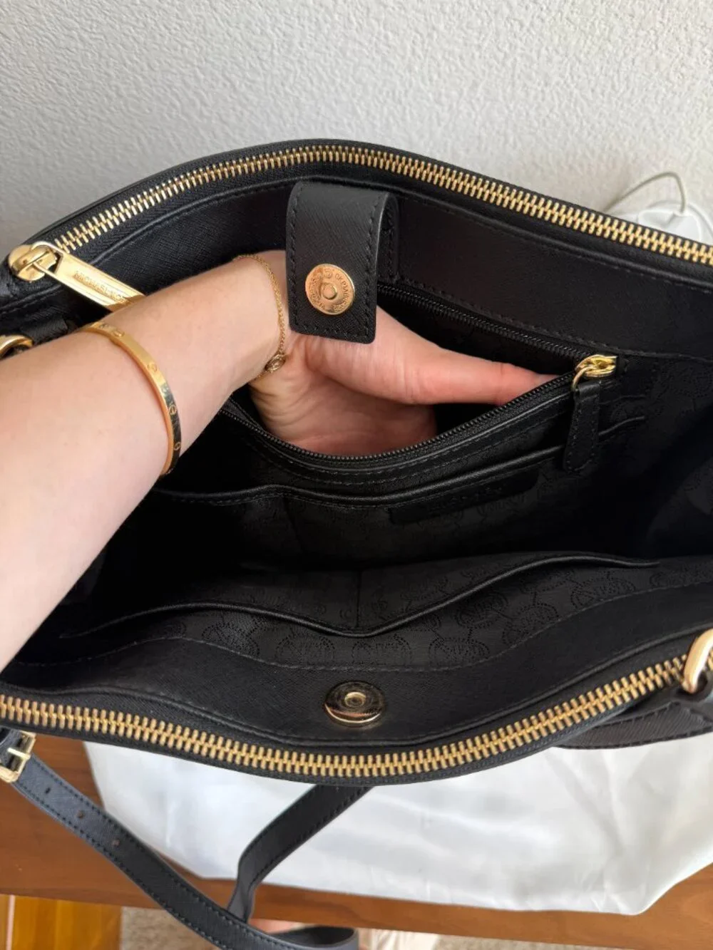 Michael Kors Sutton Medium Black Satchel